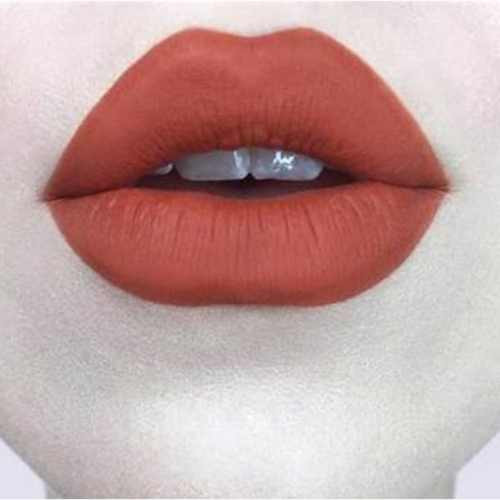 Kat Von D KVD Everlasting liquid lipstick MILAGRO